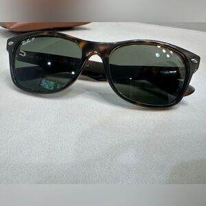 Ray-Ban New Wayfarer  polarized sunglasses